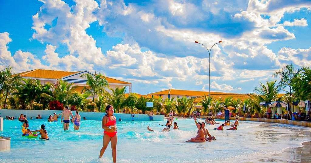 Lacqua diRoma - Ótimas Suítes - Resort com Piscina de ondas Caldas Novas Exterior foto